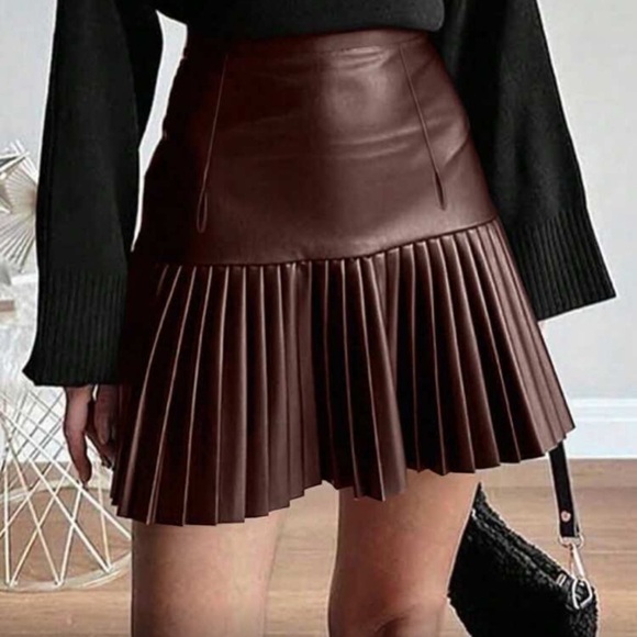 Elegant Brown Pleated Skirt